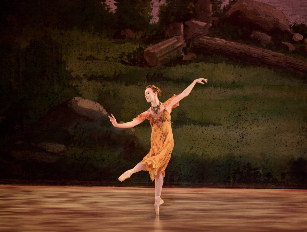 Lauren Kot performing for the St. Louis Ballet